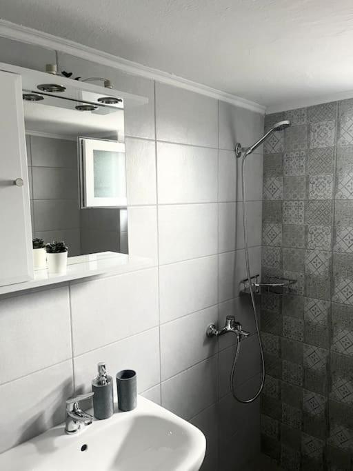 Eirini'S House Apartment Paralia Dionysiou Exterior foto